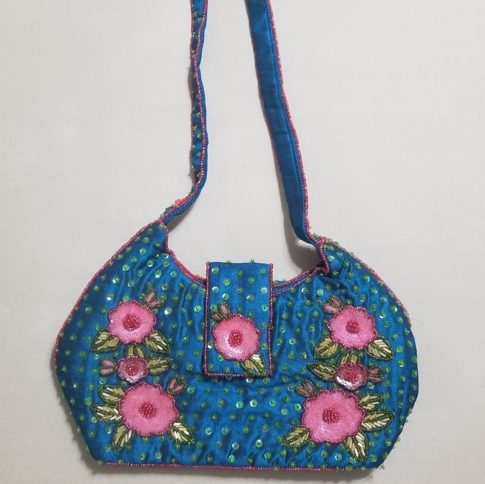 Vintage floral beaded hand bag
